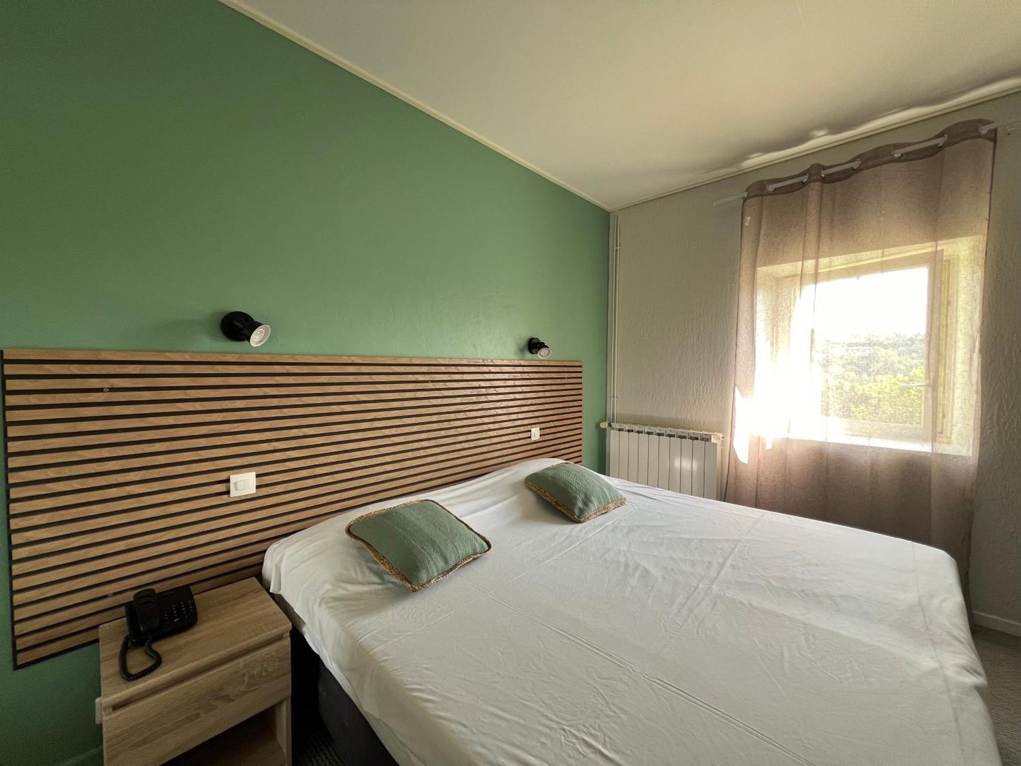 Logis Hotel Restaurant Des Thermes Lamalou-les-Bains Bagian luar foto