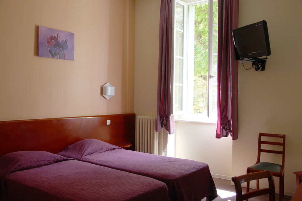 Logis Hotel Restaurant Des Thermes Lamalou-les-Bains Bagian luar foto