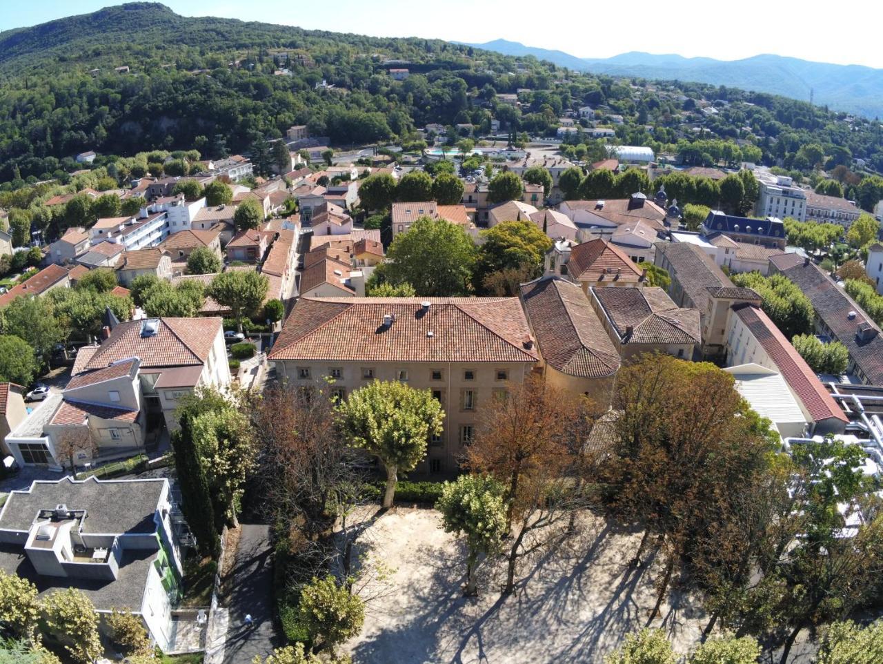 Logis Hotel Restaurant Des Thermes Lamalou-les-Bains Bagian luar foto